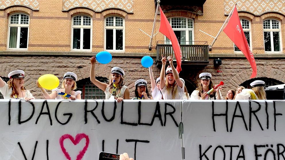 Ett studentflak fyllt med studenter.