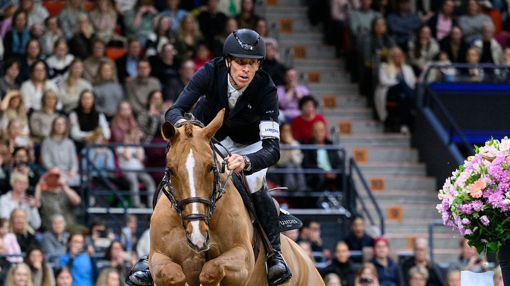 Henrik von Eckermann och hästen King Edward.