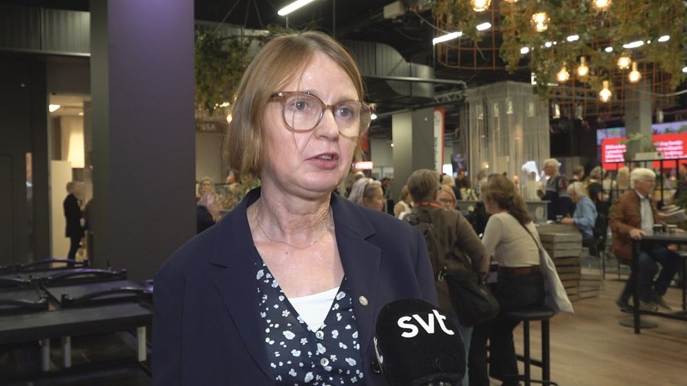 Chefen för Kungliga Biblioteket intervjuad på bokmässan i Göteborg.
