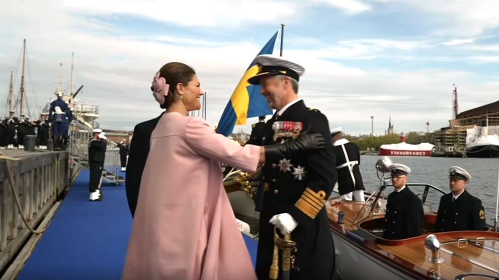 Danmarks nya kungapar, kung Frederik X och drottning Mary kommer till Stockholm, det första danska statsbesöket sedan 1985. – Kungligt statsbesök från Danmark