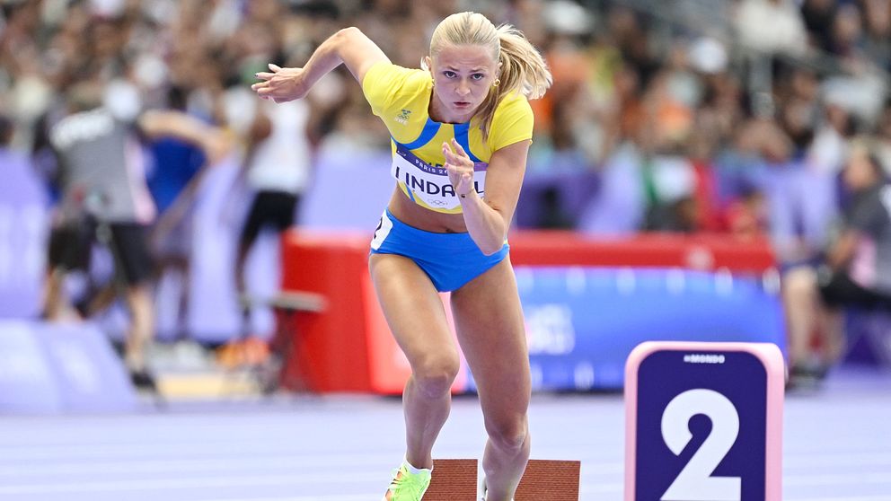 Nora Lindahl slog personligt rekord på hundra meter i Sollentuna på lag-SM 2024.
