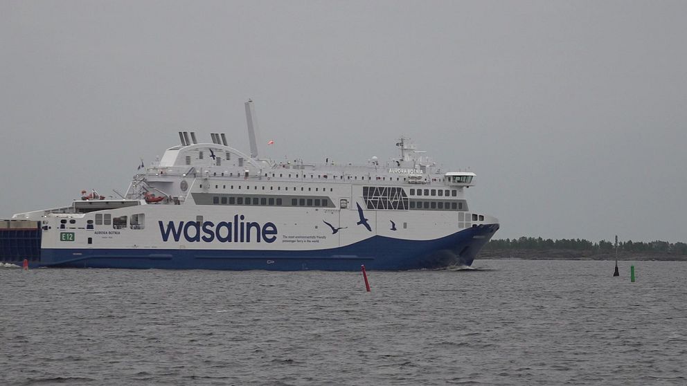 Aurora Botnia i Umeå hamn