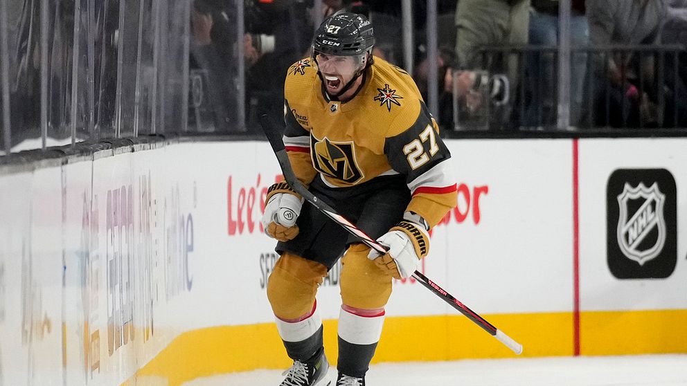 Shea Theodores Vegas Golden Knights har inlett NHL på ett strålande sätt.