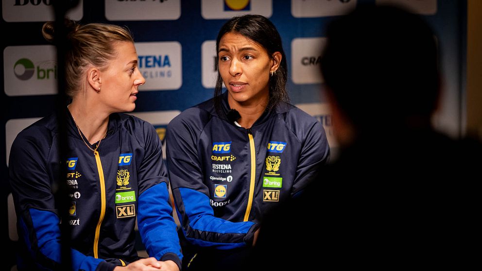 Nathalie Hagman och Jamina Roberts, två av landslagets veteraner.