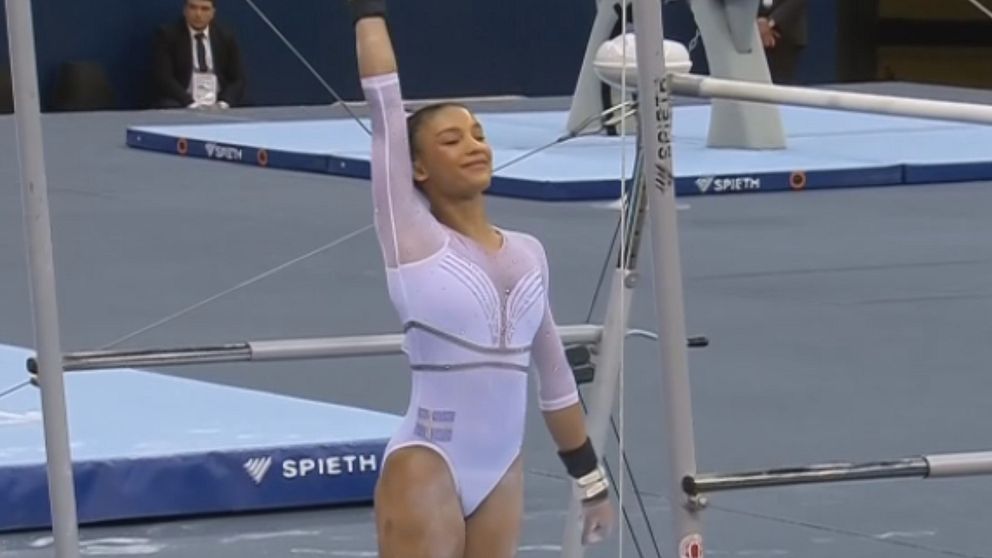 Jennifer Williams fyra på världscpen i barr under FIG Apparatus World Cup i Baku.