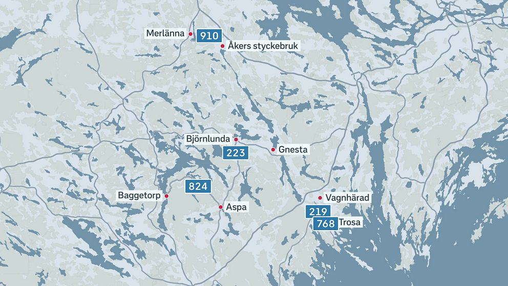 Flera vägar i Sörmland har drabbats av översvämningar.