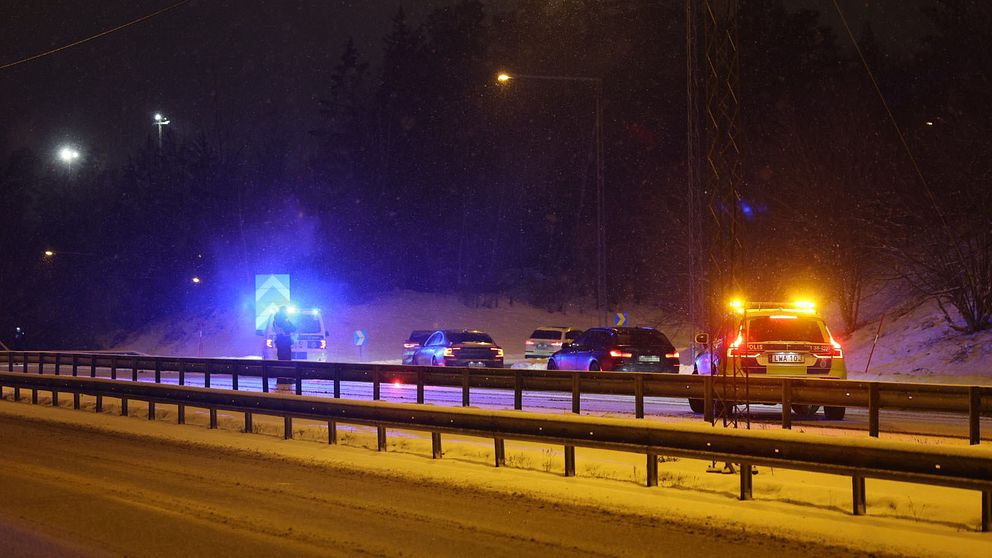 Larm om skjutning i Södertälje – inget tyder på skottlossning | SVT Nyheter