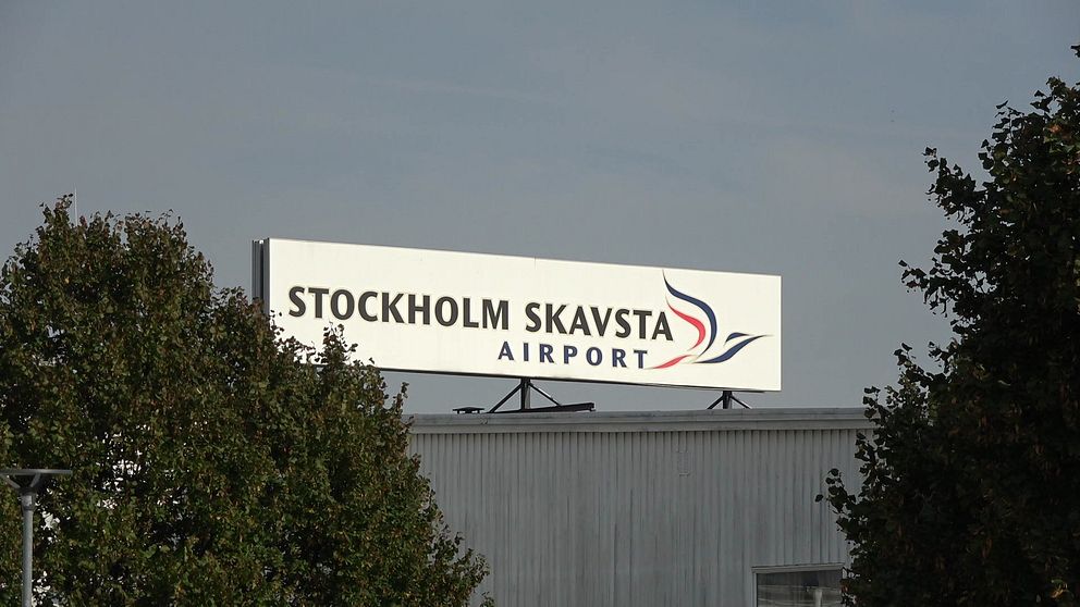 En Stockholm Skavsta airport-skylt.