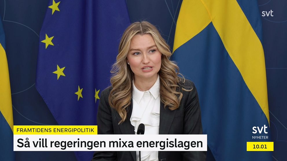 Ebba Busch på pressträffen där regeringens nya energipolitik presenterades.
