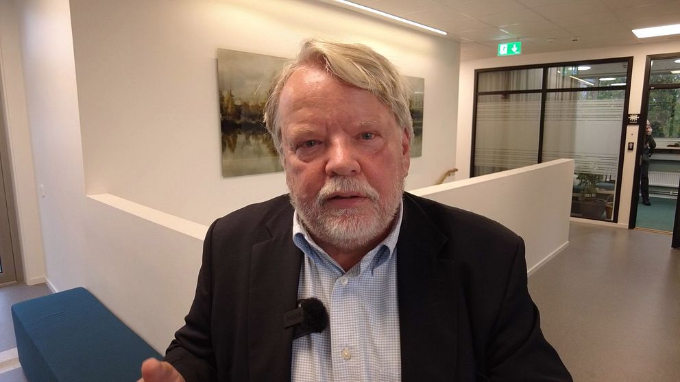 En bild på Mikael Bonde ordförande i Varbergspartiet