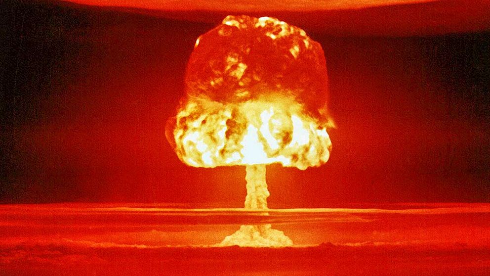 Bild på atombomb som exploderar.