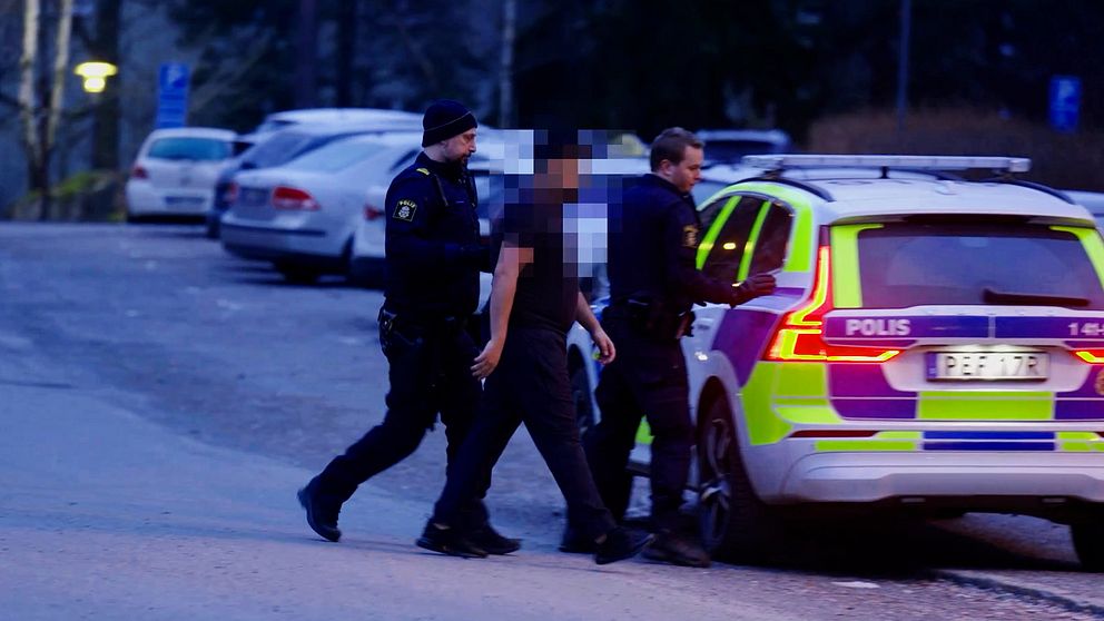Misstänkt bedragarliga grips av polis