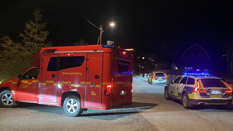Polis och räddningstjänst på plats