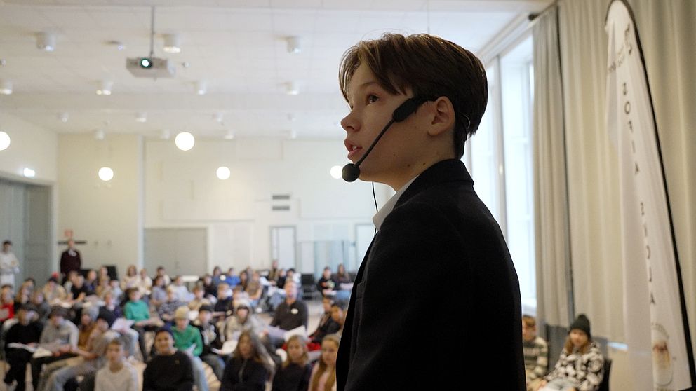 Fenix Davies Pamlin är elev på Sofia skola men också en hejare på filosofi.