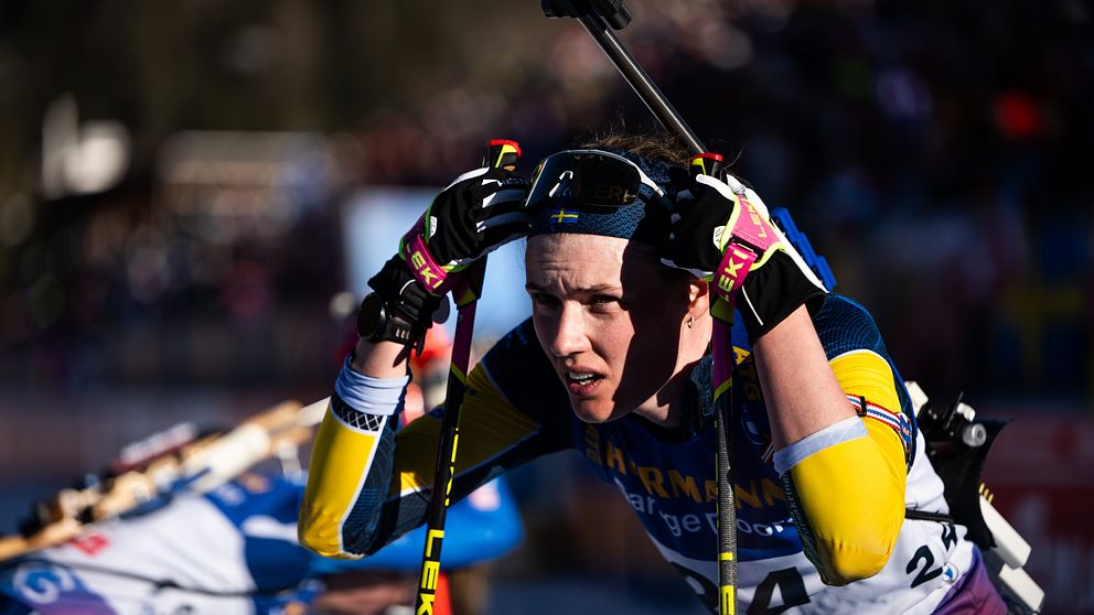Hanna Öberg hade en tuff dag under tisdagens distanslopp i skidskytte-VM.
