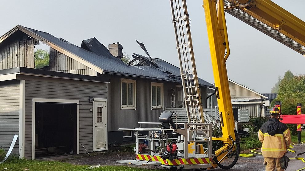 Huset står kvar men har omfattande skador