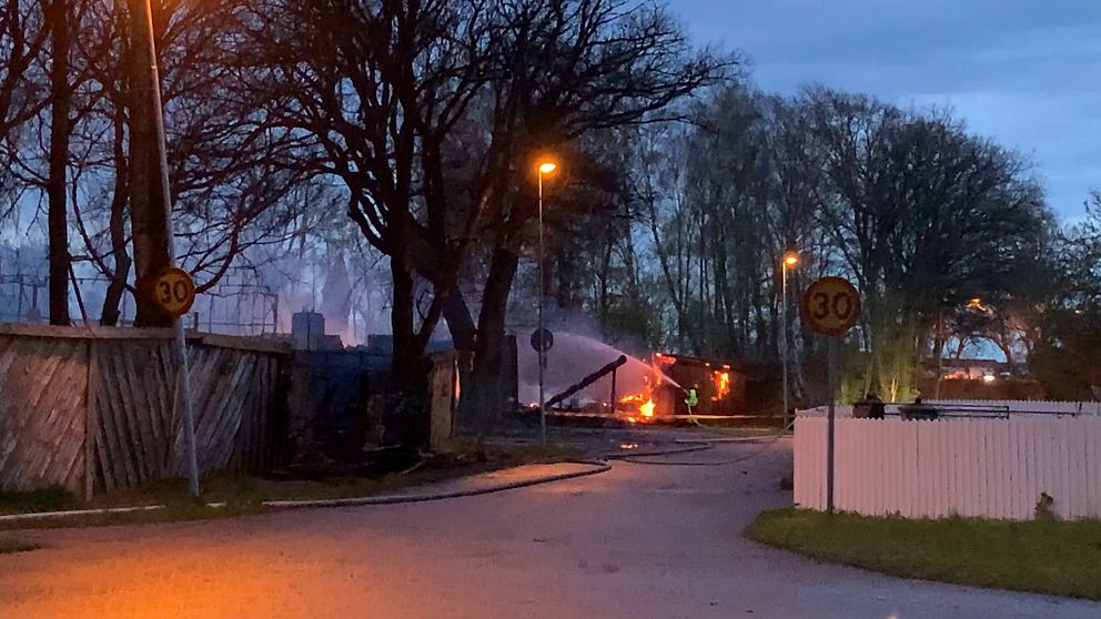 Bild på brand i äventyrslandet i Halmstad