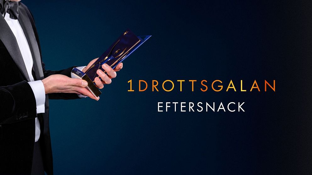 En person i kostym håller i en prisstatyett med texten ”1DROTTSGALAN EFTERSNAK” i bakgrunden, vilket indikerar en sammanställning av händelser efter en sportgala.