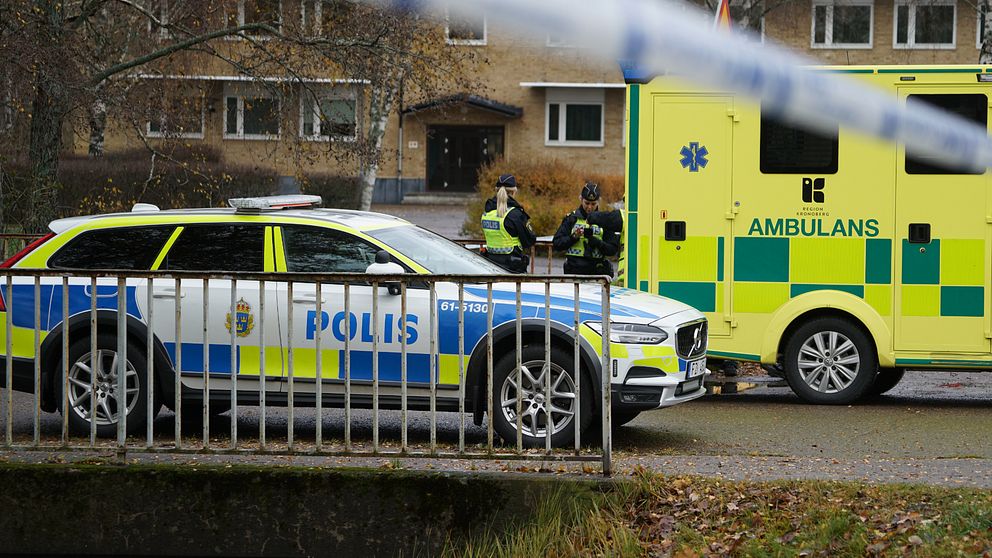 polis och ambulans