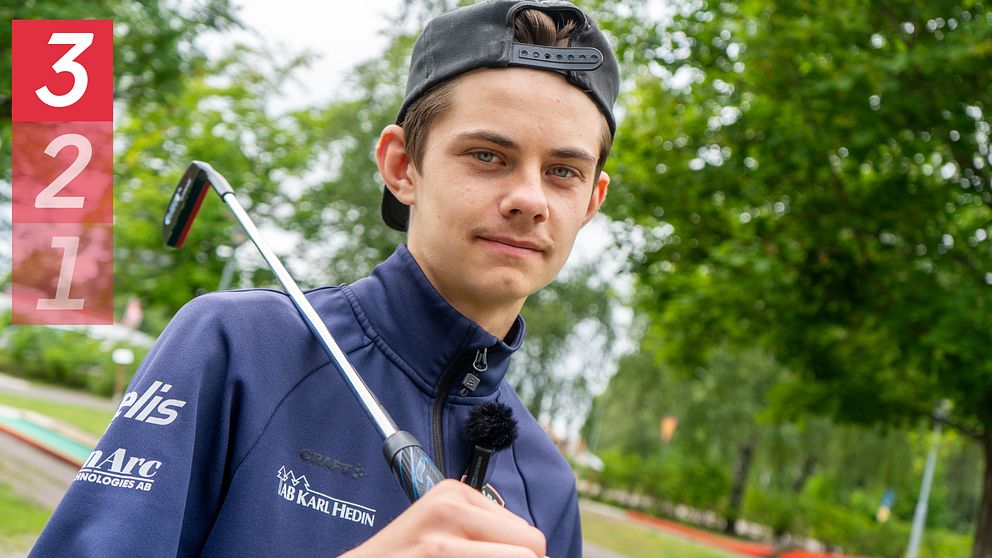 Albin Leanders från Hofors med klubba över axeln på Bangolfbana.