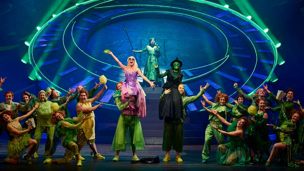 Wicked är i dag den näst mest inkomstbringande musikalen i Broadways historia och spelas nu på Göteborgsoperan, för första gången i Sverige.