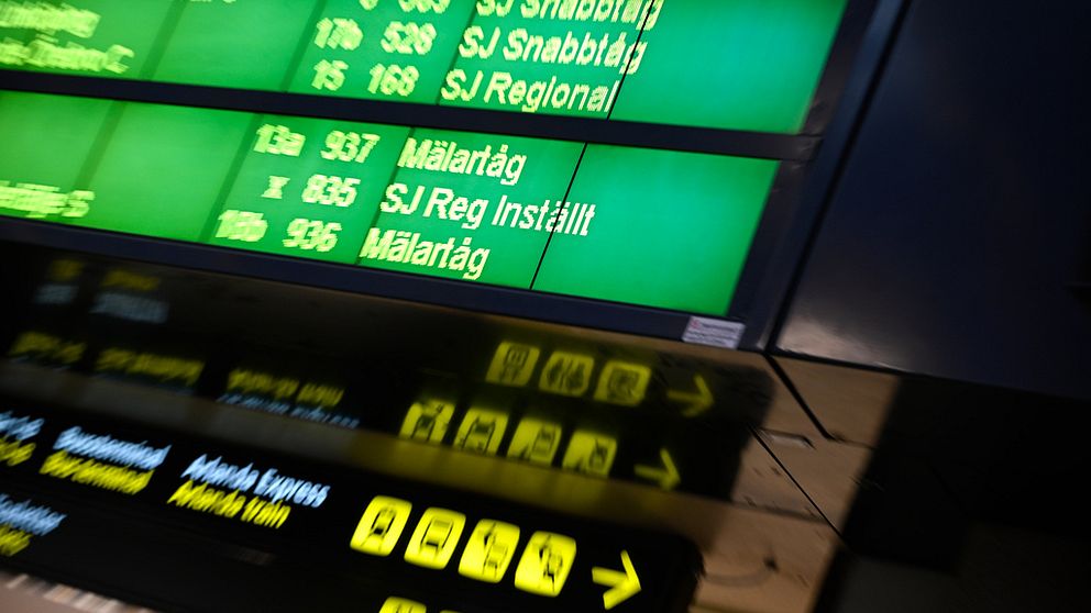 Tågtrafiken stod still i norr- och södergående riktning mellan Stockholm och Malmö.