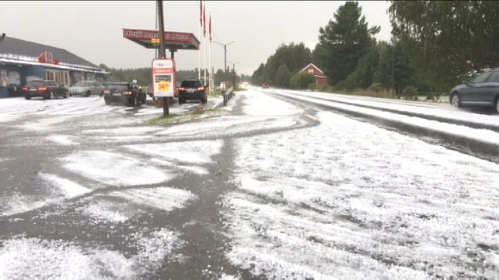 En kraftig hagelskur slog till mot Hissjö utanför Umeå i Västerbotten den 2 augusti.