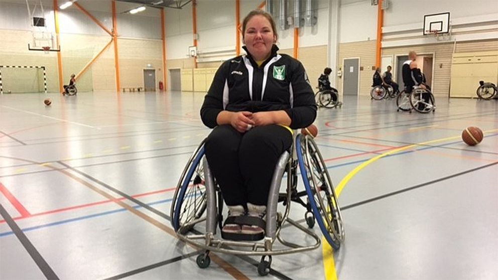 Emelie Johansson drömmer om att få tävla i Paralympics.