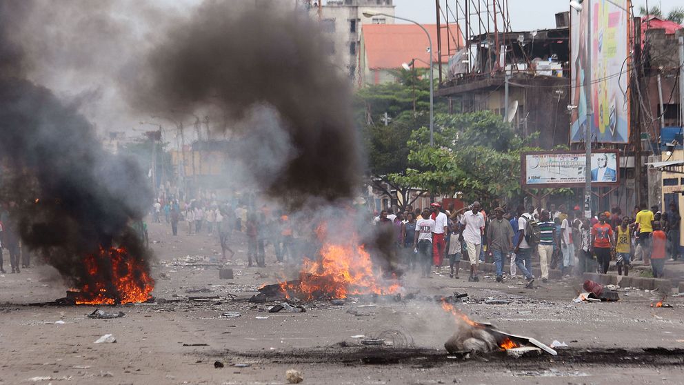 Bild från gårdagens oroligheter i Kinshasa.