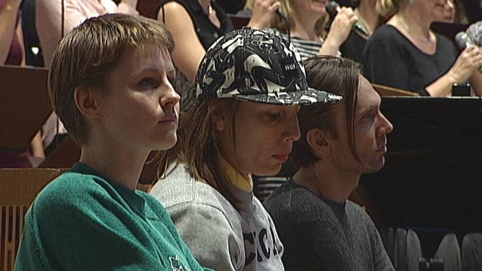 Edda Magnason, Jenny Wilson och Moto Boy under Björkrepetition i Örebro konserthus.