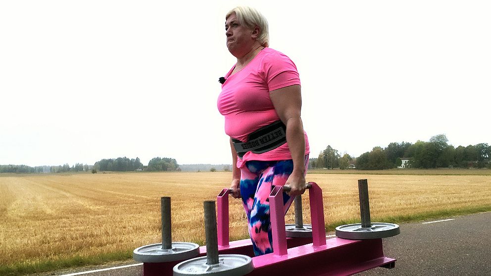 Anna Harjapää lyfte 335 kilo i ett så kallat kronlyft, ett slags benlyft där stången är något högre i utgångsläget.