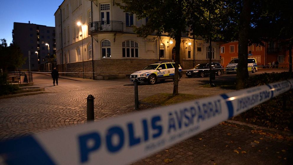 avspärrning knivdåd katirneholm