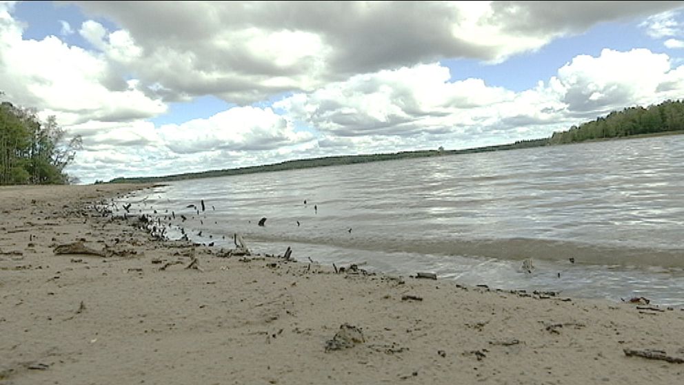 Kommunalt bolag i Linköping tömde sjön Yxern på vatten.