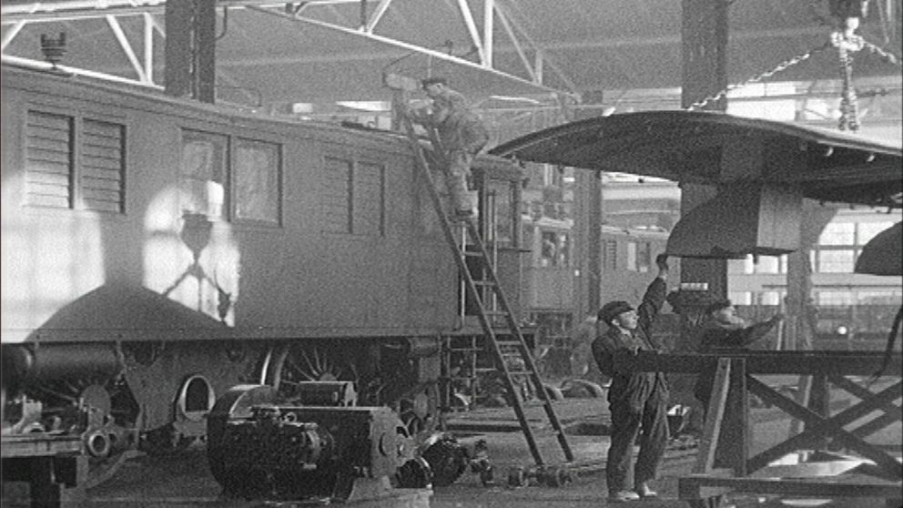 Lok byggs om i CV:s verkstäder i Örebro 1926.