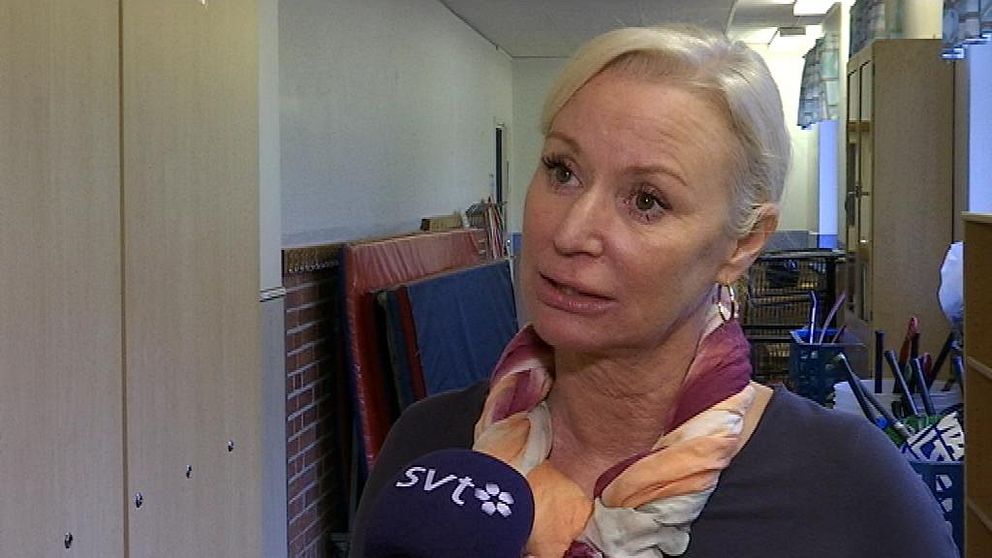 Rektor Karen Natvig på Danmarks skola har informerat elevernas föräldrar om oron för clowner som skakat skolan de senaste dagarna.
