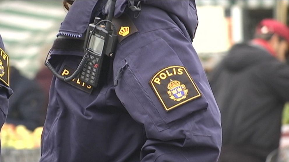 Mindre kommuner i Skåne svarar i en enkät att polisen inte är närvarande på gatorna längre.