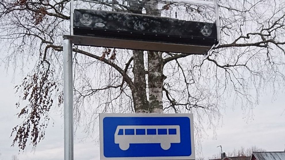 busshållsplats, busshållplats, lampa