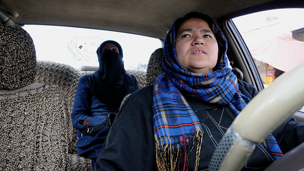 Sara Bahai uppmärksammades världen över förra året. Hon tros vara Afghanistans enda kvinnliga taxichaufför. Arkivbild.