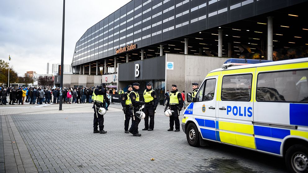Supporterbråk Malmö MFF Hammarby polismisshandel