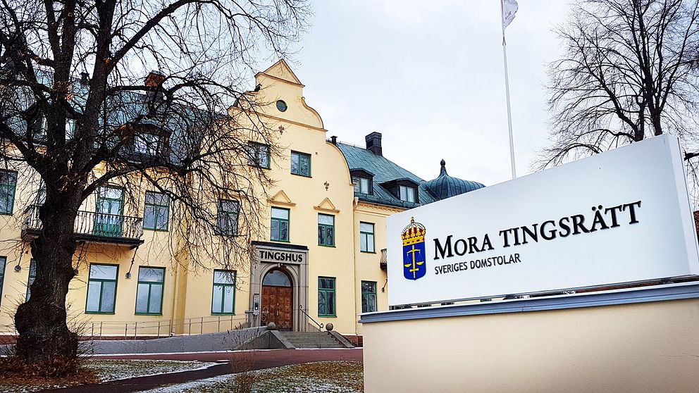 Mora tingsrätt