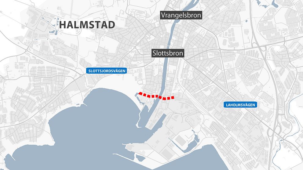 Karta över Halmstad med ny bro inritad i rött.