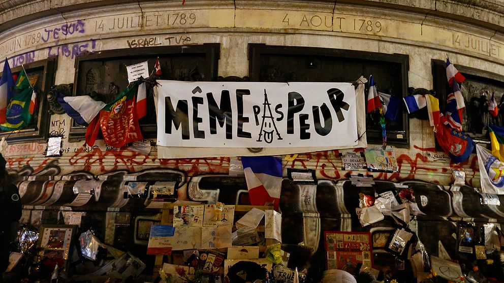 Minnesplatsen vid Place de la République.