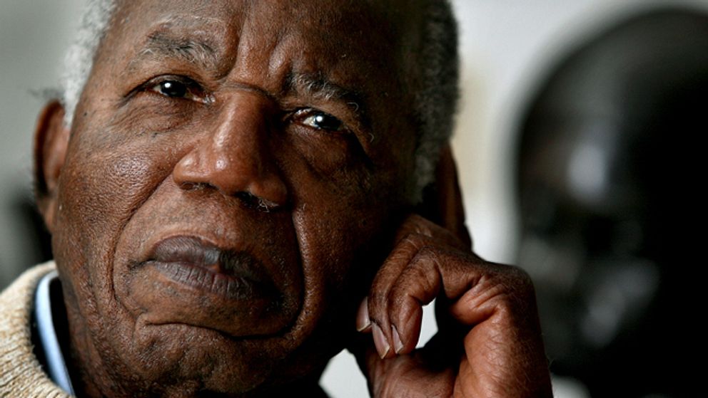 Chinua Achebe.