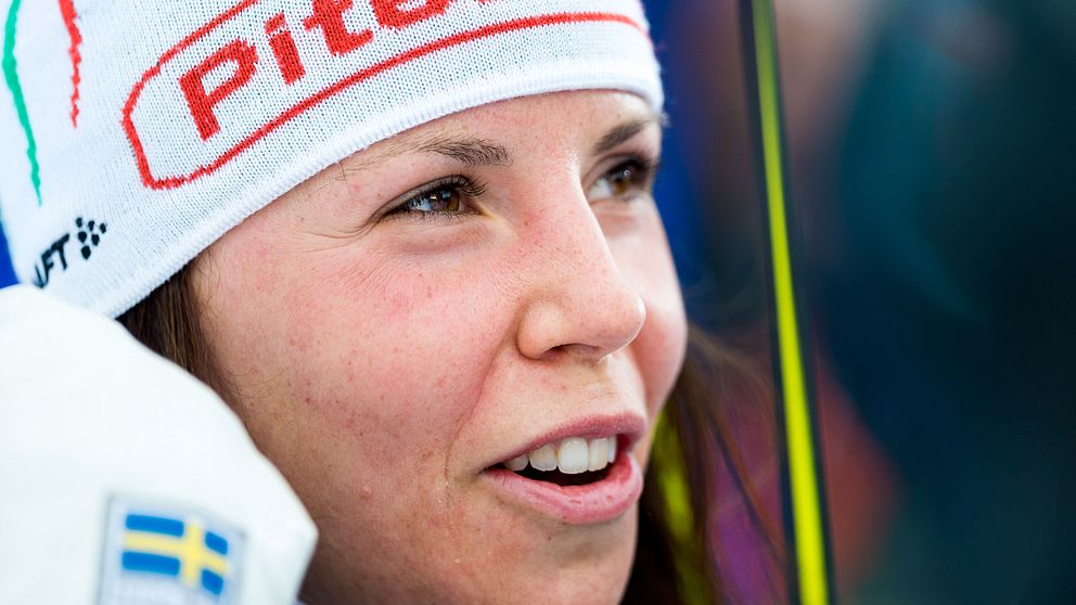 Charlotte Kalla missar sprinten i Ruka.