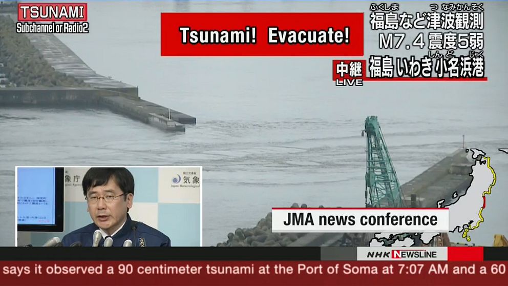 En myndighetsperson uppmanar i tv-kanalen NHK World de boende i området att omedelbart evakuera.
