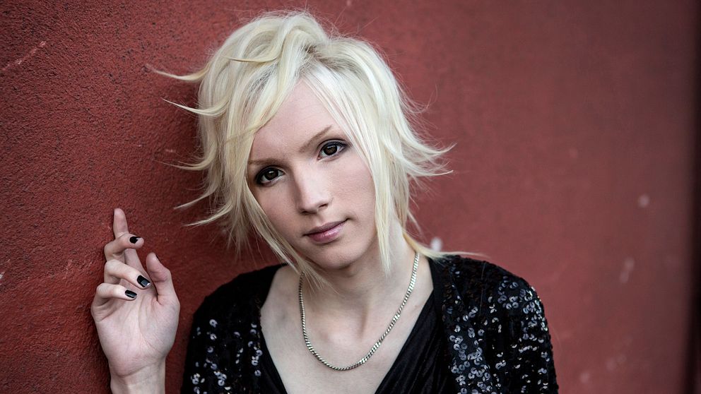 YOHIO.