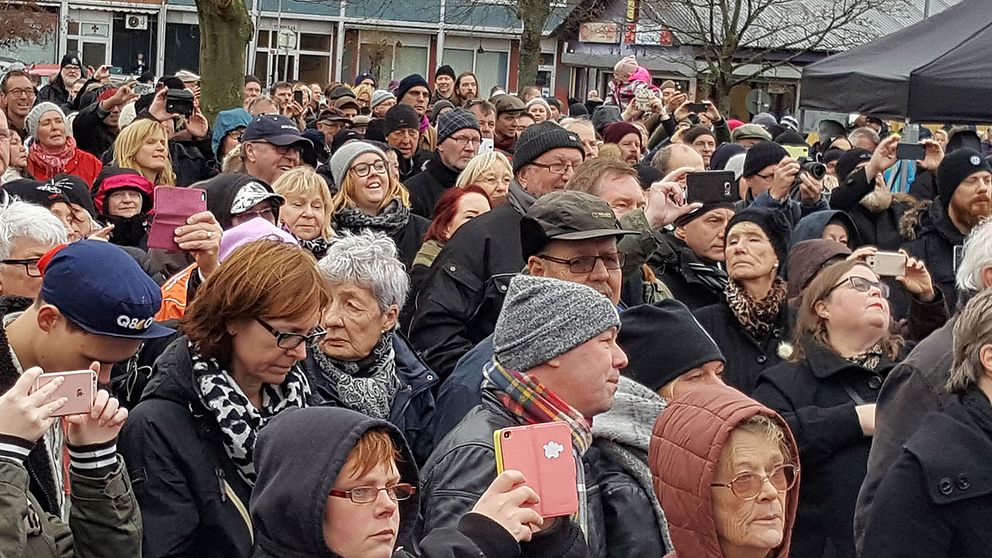 Proppfullt på torget när Torsson återvände till Klippans centrum