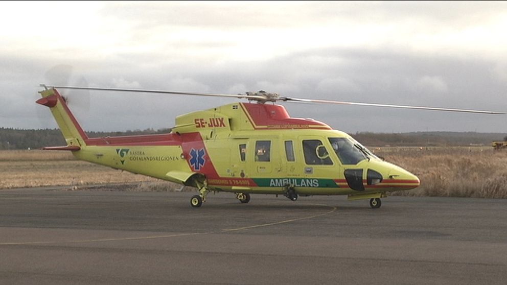 Regionens ambulanshelikopter på Säve flygplats.