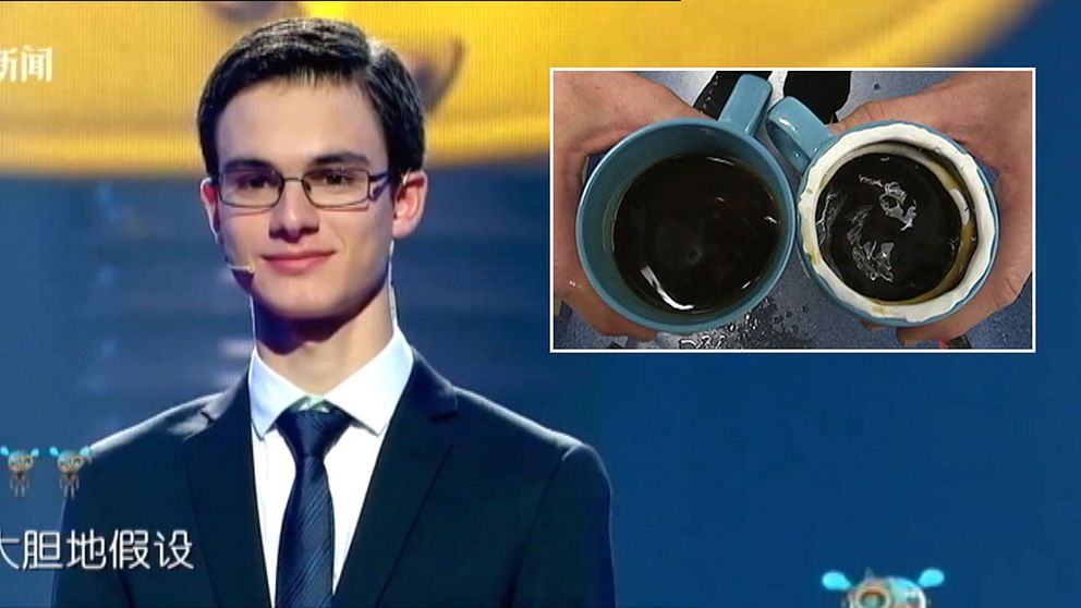 Bild på uppfinnaren 19-årige Daniel Jacobsson när han är med i kinesisk TV.