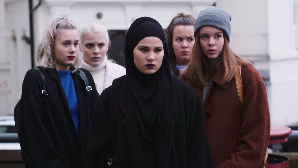 Eva, Chris, Sana, Vilde och Noora i Skam.